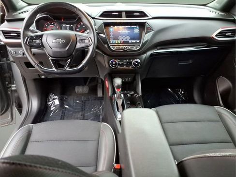 Used 2023 Chevrolet TrailBlazer RS w/ Convenience Package FWD image 13