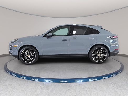 Used 2024 Porsche Cayenne Coupe AWD/4WD image 11