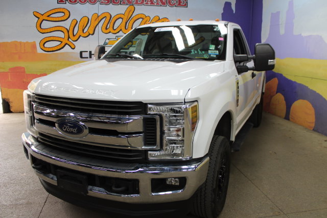 Used 2019 Ford F250 XLT w/ FX4 Off-Road Package AWD/4WD image 4