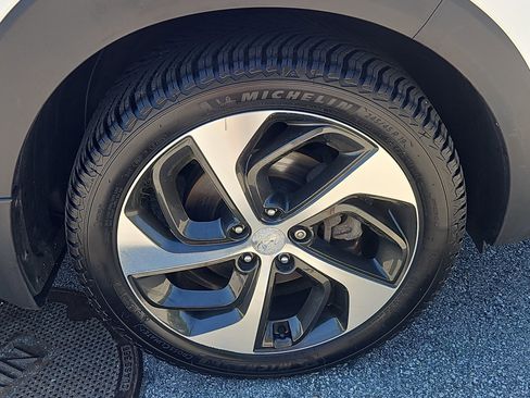 Used 2018 Hyundai Tucson Value AWD/4WD image 28
