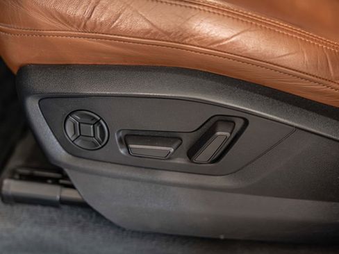 Used 2020 Audi Q8 Premium Plus w/ Premium Plus Package image 22