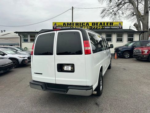 Used 2018 Chevrolet Express 3500 LT w/ LT Preferred Equipment Group image 6
