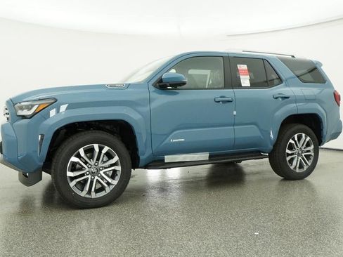 New 2025 Toyota 4Runner Limited image 18