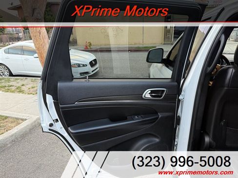 Used 2018 Jeep Grand Cherokee Limited AWD/4WD image 29