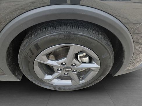 Used 2025 Kia K4 LXS image 34