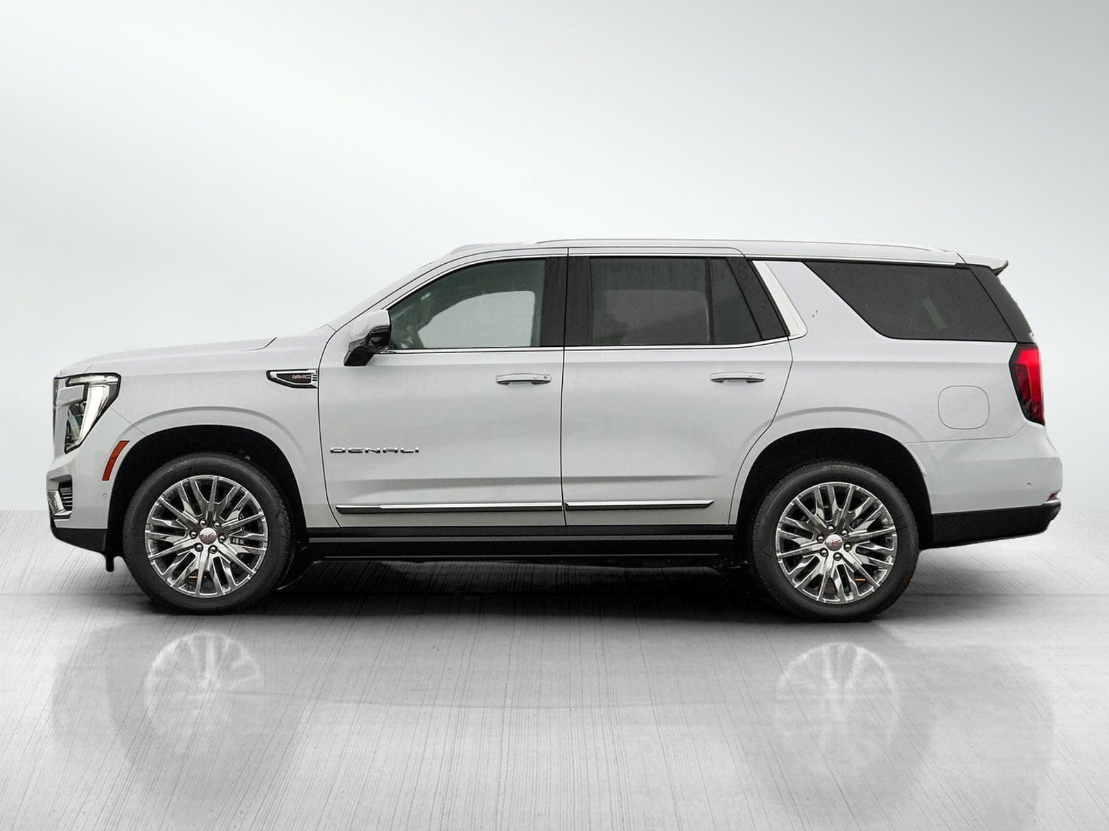 New 2026 GMC Yukon Denali w/ Denali Reserve Package AWD/4WD image 4