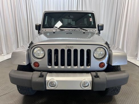 Used 2013 Jeep Wrangler Unlimited Sahara w/ Connectivity Group AWD/4WD image 21