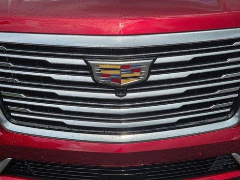 Certified 2026 Cadillac Escalade Platinum Luxury AWD/4WD image 9