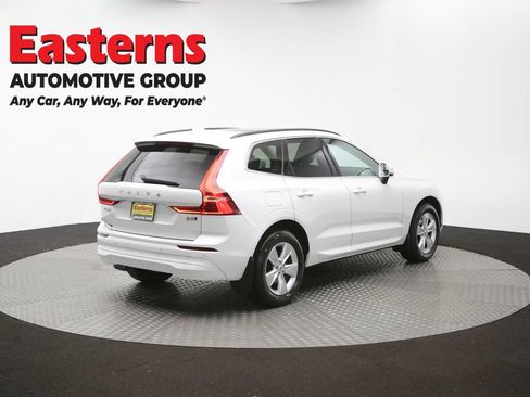 Used 2022 Volvo XC60 B5 Momentum AWD/4WD image 43