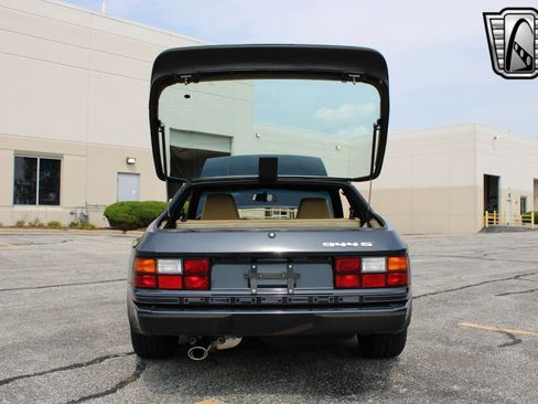 Used 1987 Porsche 944 S image 14