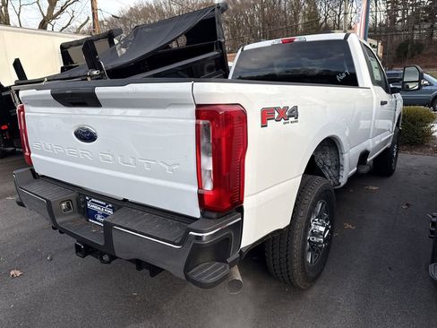 New 2025 Ford F350 XLT w/ FX4 Off-Road Package AWD/4WD image 6