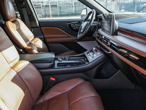 Used 2021 Lincoln Aviator Reserve w/ Equipment Group 210A image 18