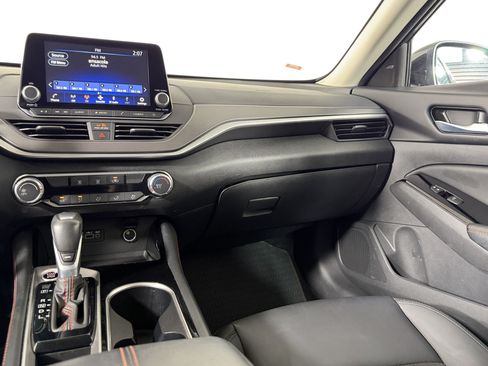 Used 2025 Nissan Altima 2.5 SR FWD image 27