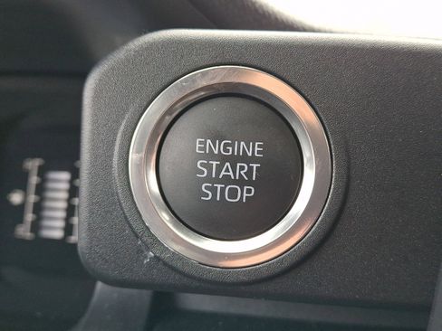 Used 2025 Toyota 4Runner SR5 image 22