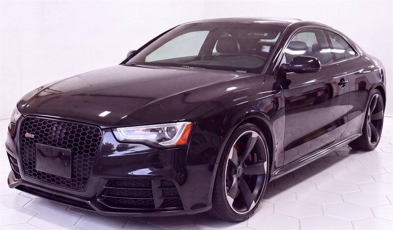 Used 2015 Audi RS 5 Coupe w/ Black Optic Plus Package AWD/4WD image 3