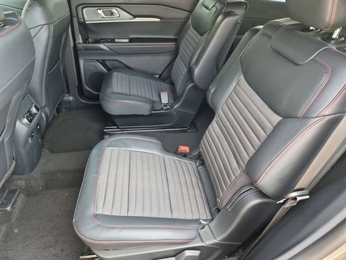 New 2026 Ford Explorer ST-Line w/ ST-Line Street Pack AWD/4WD image 18