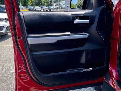 Used 2020 Toyota Tundra SR5 w/ TRD Off-Road Package AWD/4WD image 9