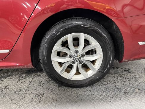 Used 2016 Volkswagen Passat 1.8T S image 7