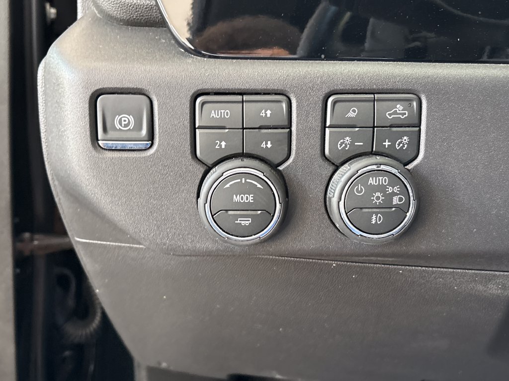 Used 2026 Chevrolet Silverado 1500 RST AWD/4WD image 44