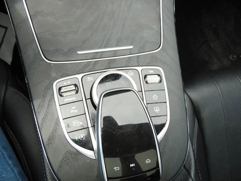 Used 2019 Mercedes-Benz E 300 E300 image 12