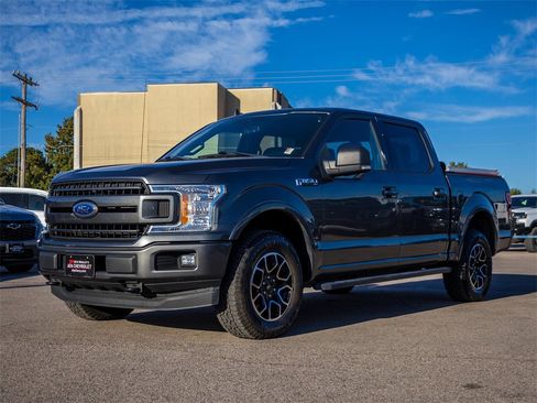 Used 2019 Ford F150 XLT w/ Equipment Group 302A Luxury image 3