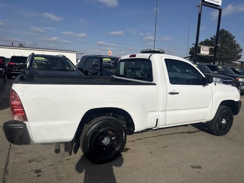 Used 2014 Toyota Tacoma 2WD Regular Cab image 8