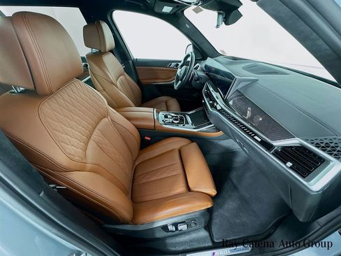 Used 2024 BMW X7 M60i w/ Executive Package image 31