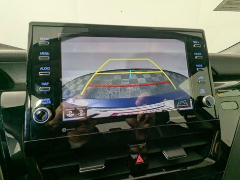 Used 2023 Toyota Camry SE w/ Cold Weather Package FWD image 9