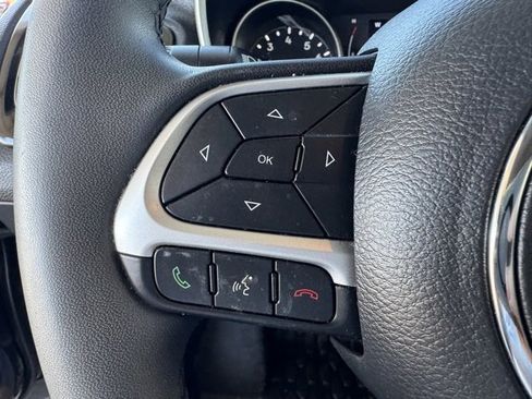 Used 2021 Jeep Compass Altitude image 13