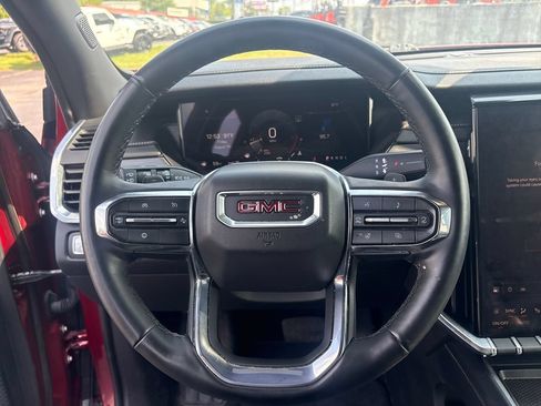 Used 2024 GMC Acadia Elevation w/ Trailering Package AWD/4WD image 17