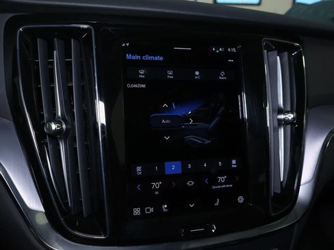 Used 2024 Volvo S60 B5 Core image 30