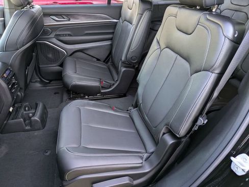 New 2026 Jeep Grand Cherokee L Limited AWD/4WD image 24