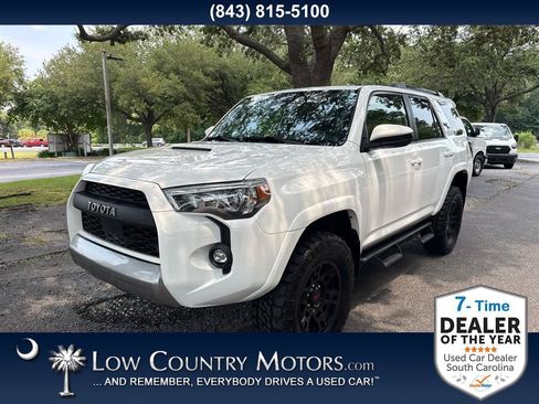 Used 2022 Toyota 4Runner TRD Off-Road AWD/4WD image 1