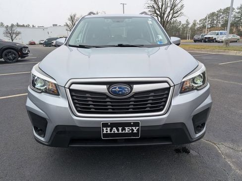 Used 2019 Subaru Forester Premium image 3