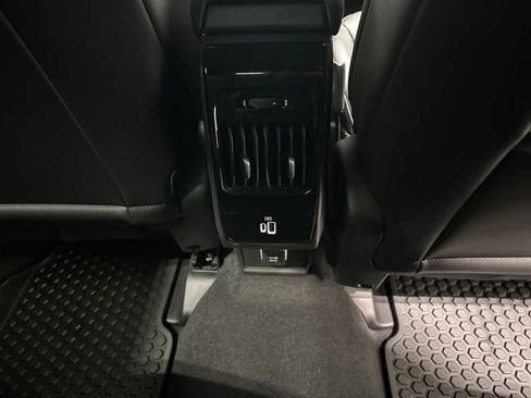 New 2026 Jeep Compass Latitude image 12