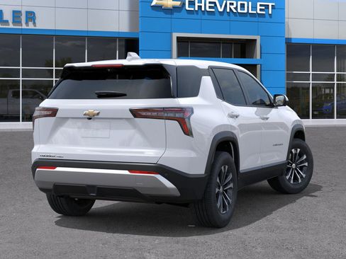 New 2026 Chevrolet Equinox LT w/ Safety and Technology Package image 39