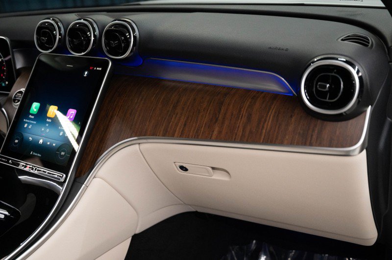 New 2027 Mercedes-Benz GLC 300 image 16