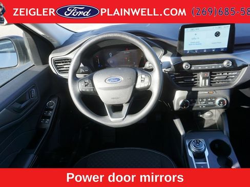 Used 2025 Ford Escape Active AWD/4WD image 12