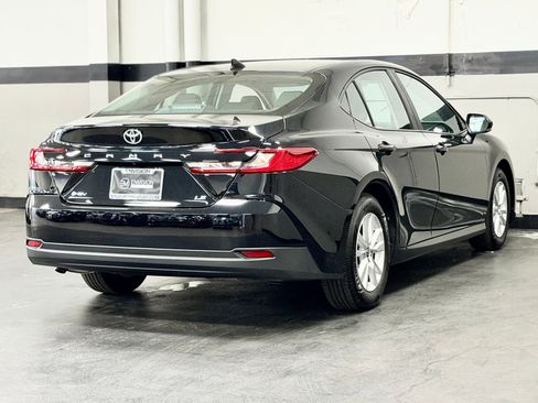 Used 2026 Toyota Camry LE FWD image 12