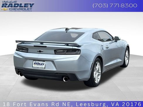 Used 2018 Chevrolet Camaro LT w/ Technology Package RWD image 6