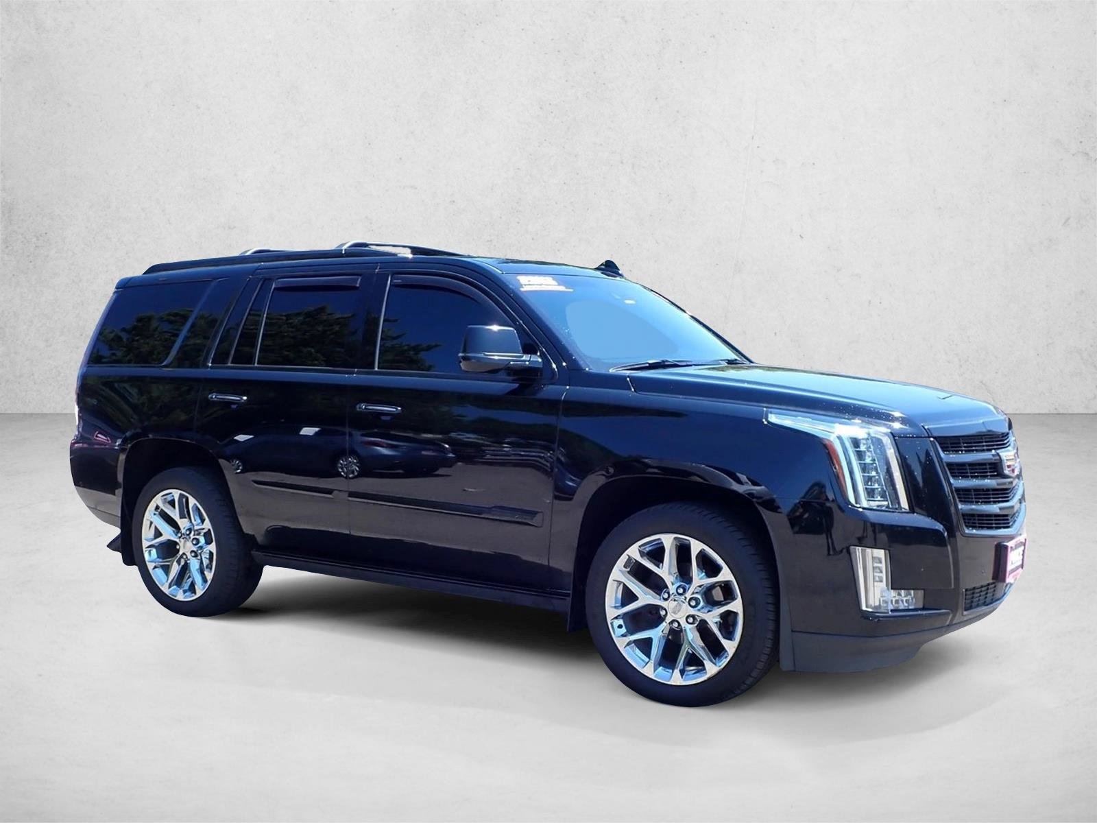 Used 2020 Cadillac Escalade Premium Luxury AWD/4WD image 6