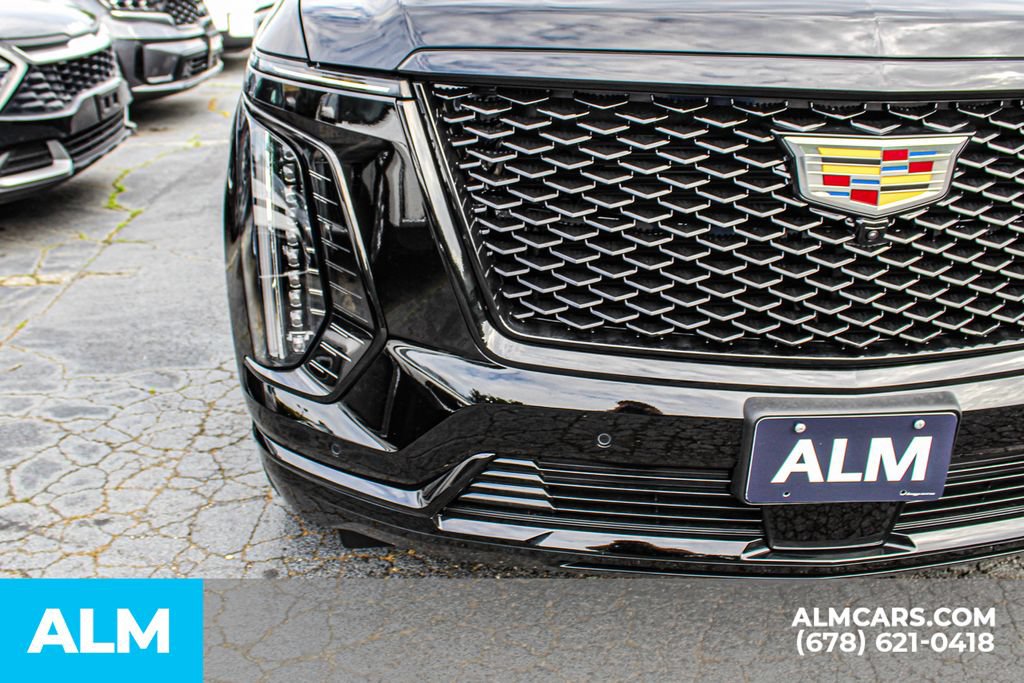 Used 2026 Cadillac Escalade Platinum Sport w/ LPO, Floor Liner Package AWD/4WD image 10