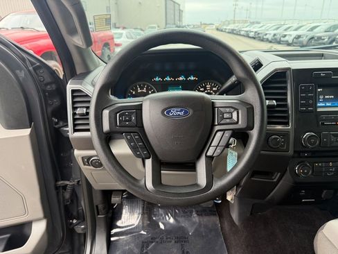 Used 2017 Ford F150 XLT image 13