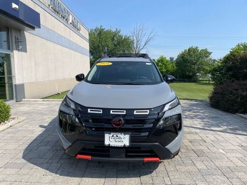 Used 2025 Nissan Rogue SV w/ Rock Creek Premium Package AWD/4WD image 9