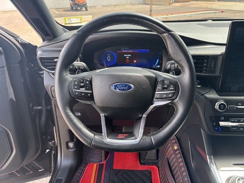 Used 2020 Ford Explorer ST w/ Premium Technology Package AWD/4WD image 28