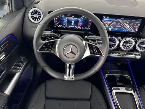 Used 2025 Mercedes-Benz GLA 250 4MATIC image 25