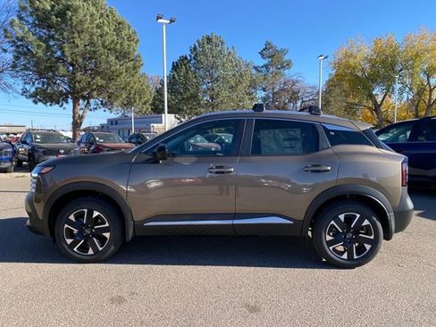 New 2026 Nissan Kicks SV w/ SV Premium Package image 2