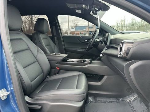 Used 2025 Chevrolet Equinox LT w/ Convenience Package II image 7