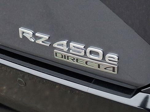 Used 2023 Lexus RZ 450e Premium image 31