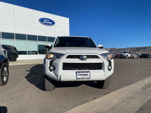 Used 2016 Toyota 4Runner image 15